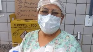 A técnica em Enfermagem Maria Ferreira de Sousa no Hospital Municipal de Araguaína