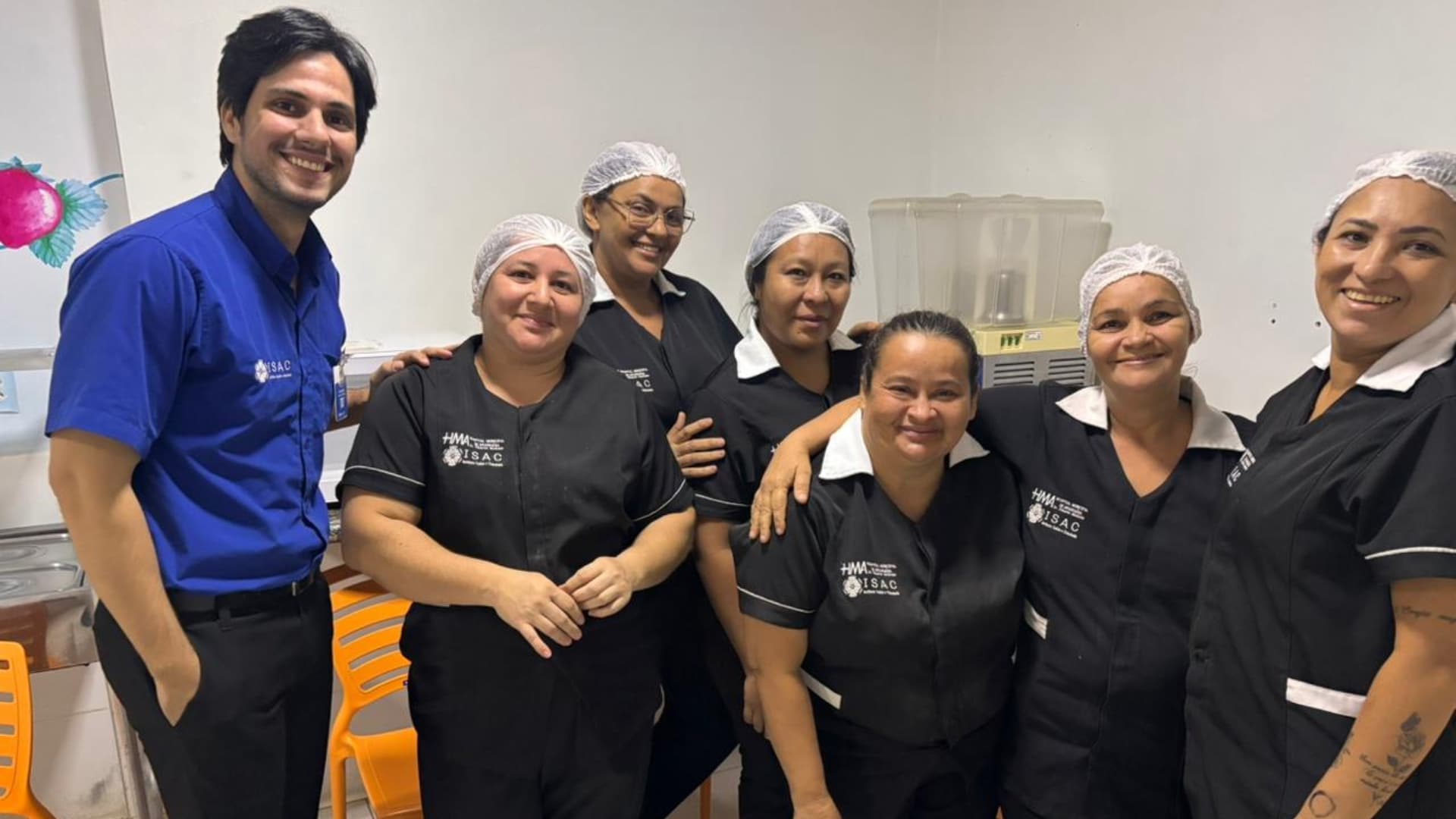 Para manter o padrão de qualidade, a equipe recebe atualizações constantes, guiadas por um Levantamento de Necessidades de Treinamento (LNT) do setor e por demandas diárias. (Foto: Divulgação / HMA)